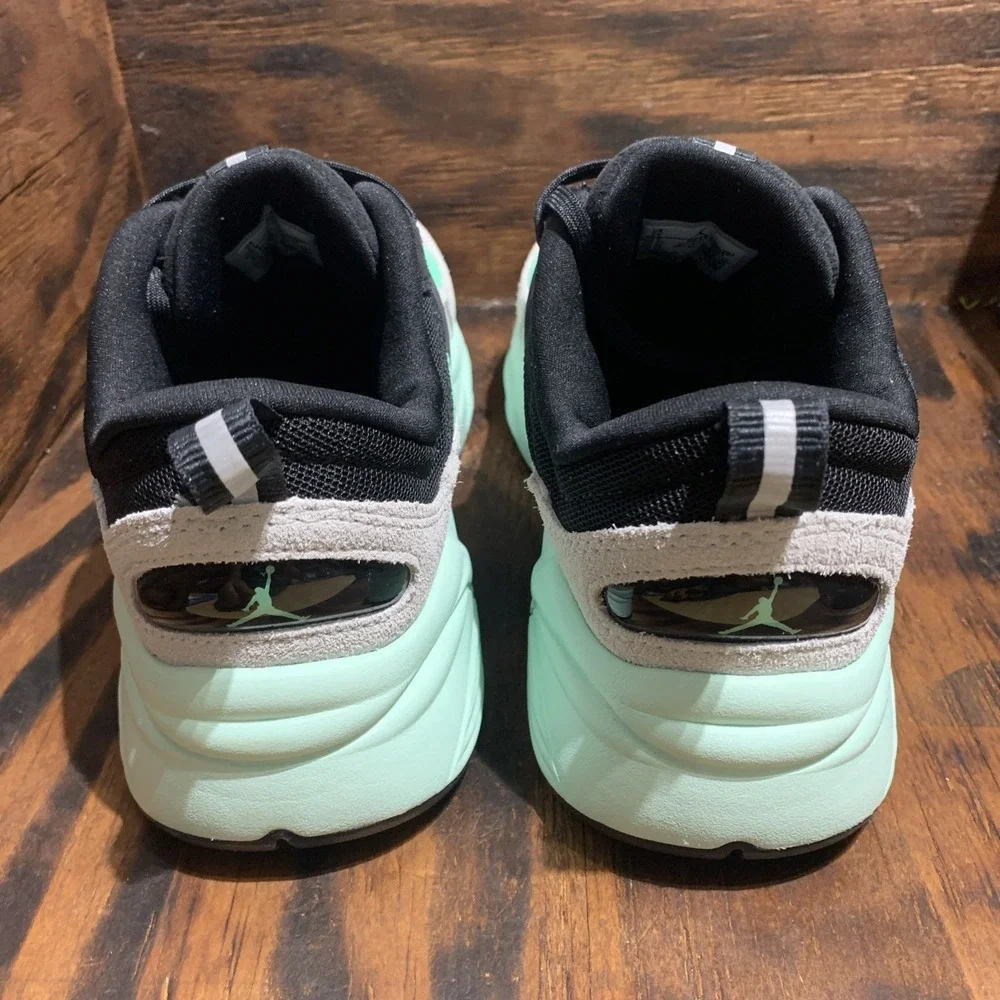 Jordan Jumpman Boys Low Top Athletic Sneakers, Size 7Y, II6531-004, Black/Green